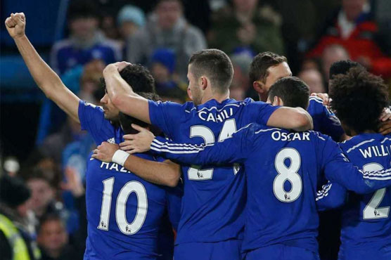Chelsea edges Hull to remain 6 points clear at EPL summit
