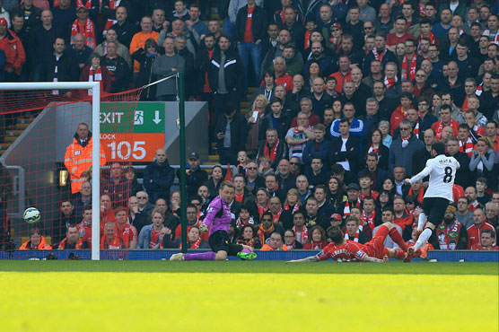 Manchester United ousts Liverpool from top-4 club in EPL