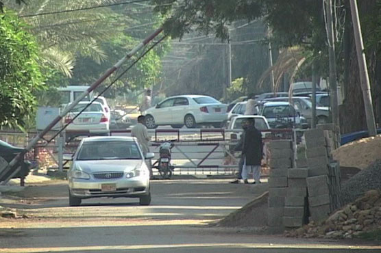 Three-day deadline for removal of barriers across Karachi ends