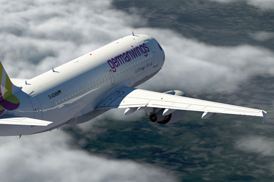 Plane with 148 people on board crashes in French Alps