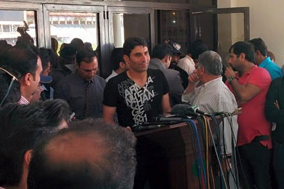 Misbah formally announces retirement from ODI cricket