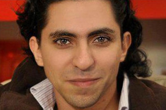 Jailed Saudi blogger recalls whipping in prison letter