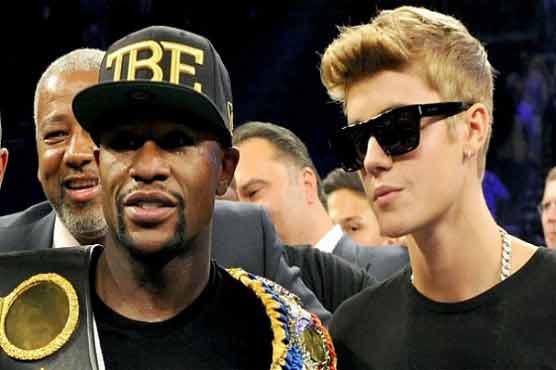 Boxing: Bieber set for Mayweather's ring walk