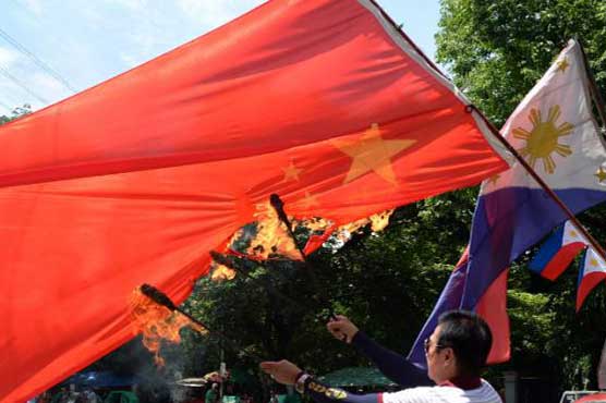 Philippines hits back at Beijing over South China sea