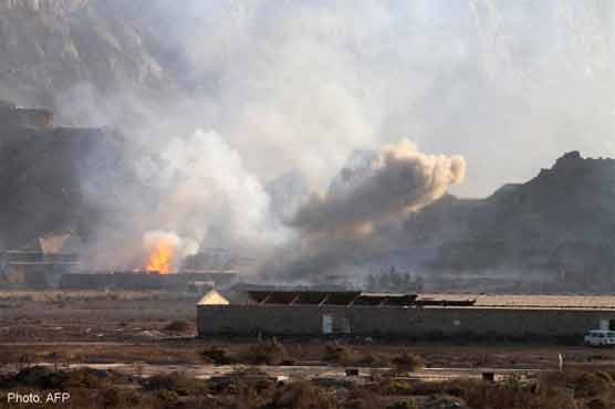 Raids cripple Yemen's main airport, kill 15 rebel troops
