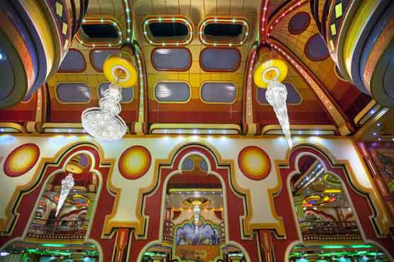 Indigenous Bolivians flash new wealth with colorful mansions