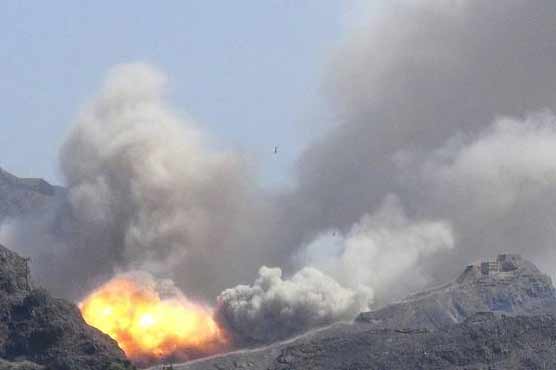 Air strike kills at least 40 at Yemen camp for displaced