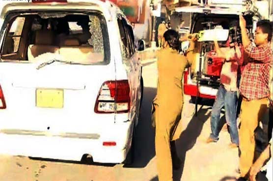 Imran Ismail's vehicle attacked as clash of PTI, MQM workers turns violent