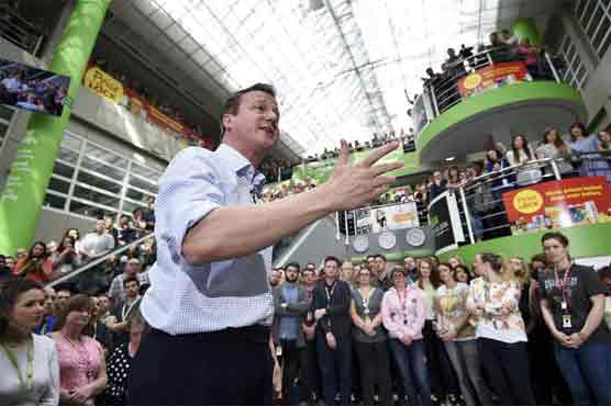 Britain's party leaders throw kitchen sink at election 