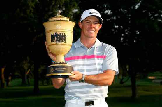 Golf: McIlroy, Casey duel in the dark