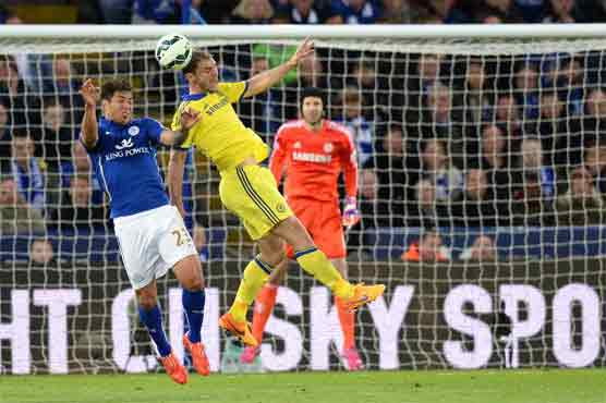 Dominant Chelsea three points from glory 