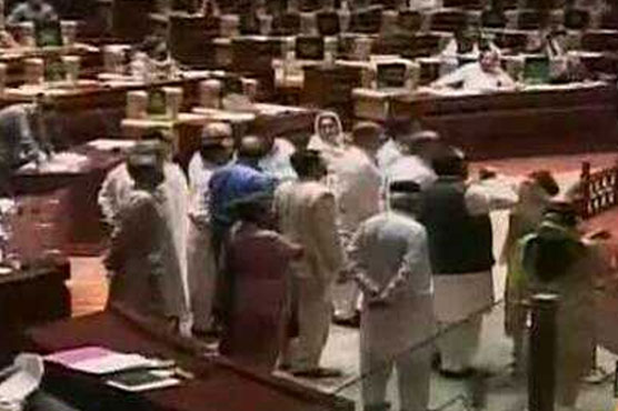 Ruckus in Sindh Assembly as PTI denied permission to table resolution against Altaf