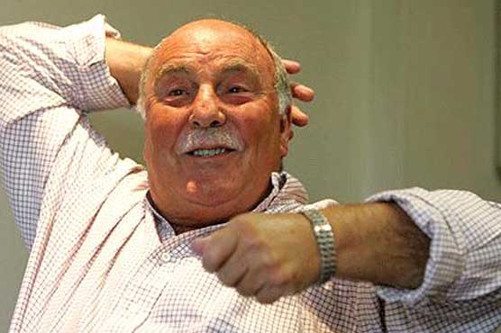 Football: Jimmy Greaves in intensive care after stroke