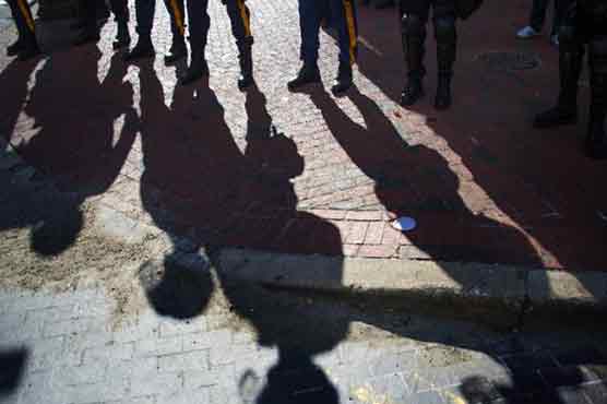 Baltimore police out in force amid false shooting report