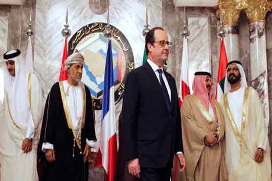 France's Hollande in Saudi calls for death penalty ban