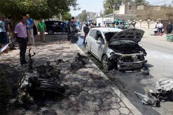 Four killed in Baghdad car bombing near Shiite HQ
