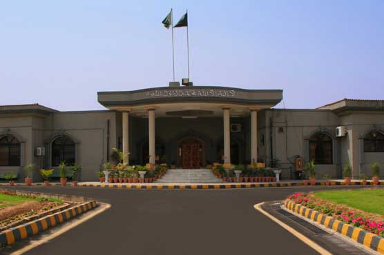 IHC orders plaintiffs to argue for halt to proceedings against two ex-police officials