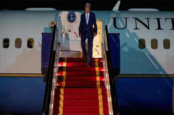 Kerry talks bombing 'pause' as Yemen seeks ground force