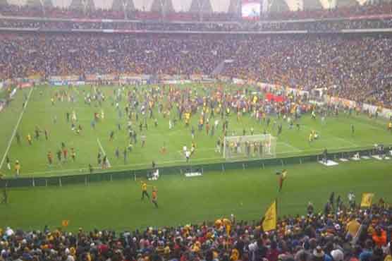Football: Fan's death mars South African league climax