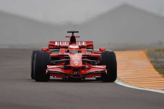 Formula One: Ferrari 'paid $38m more than Mercedes' in 2014