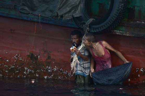 Indonesia turns away boat as Asian migrant crisis escalates