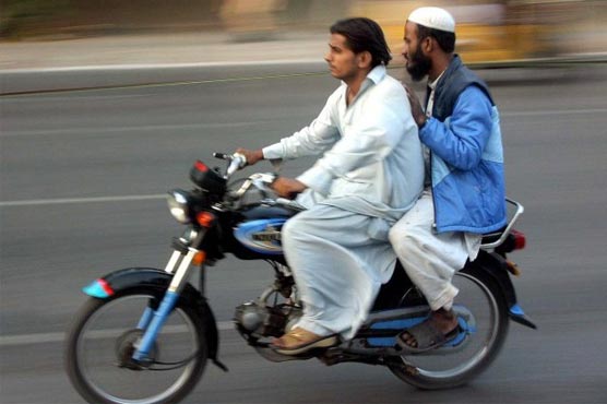 Peshawar administration bans pillion riding for 1 month