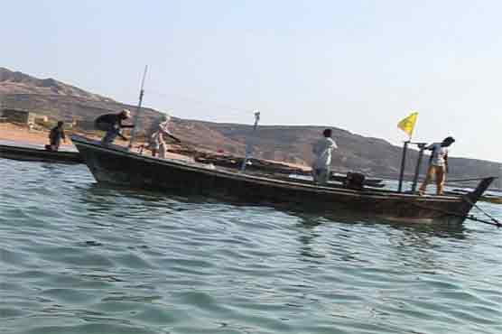 Boat capsizes in Sindh River, none hurt