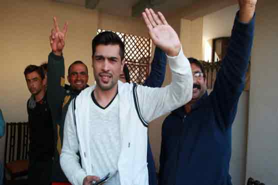 Fast bowler Muhammad Amir signs agreement with Sui Southern Gas Company