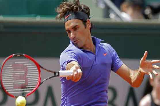Tennis: Federer rocks on, Sharapova through as Halep crashes