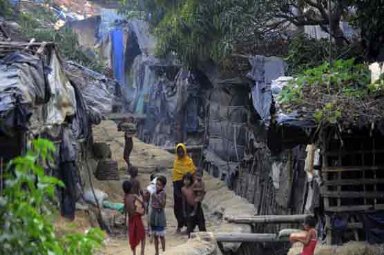 Bangladesh to set up courts to try people smugglers