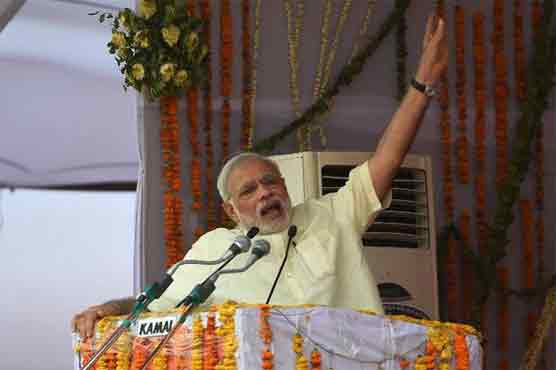 India tells bureaucrats to stretch with yoga-loving PM