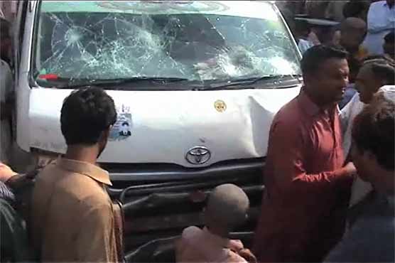 Larkana: Speeding van crushes three people to death, four injured