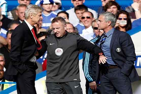Football: Wenger refuses to mock troubled Chelsea