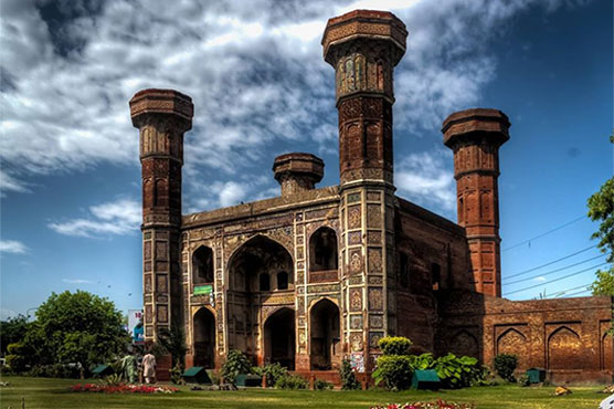 Chauburji demolition rumours 'baseless': CM Shahbaz 