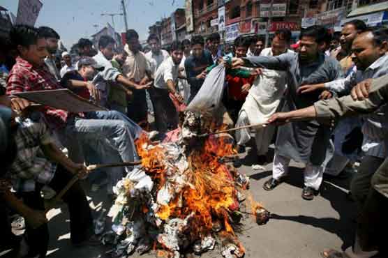 Bangladesh publishers burn books to protest latest killing