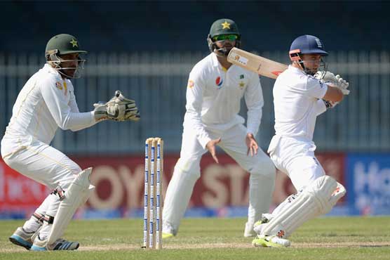 Taylor's maiden fifty ignites England's hopes in 3rd Test