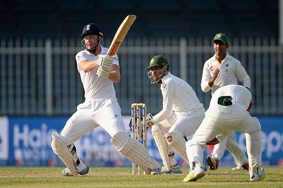 Day 3: England resume innings at 222-4 in third Pakistan Test