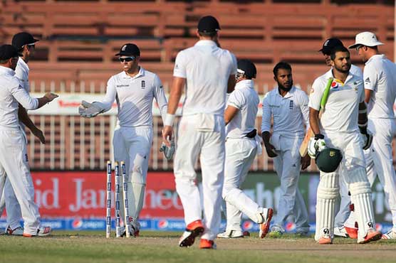 Pakistan 146-3 at close on day three