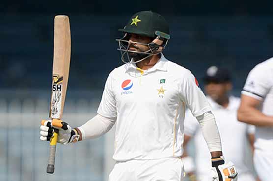 Day 4: England push for victory after Hafeez's 151