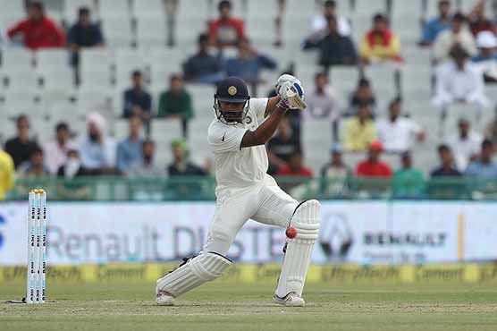 South Africa rattle India in first Test