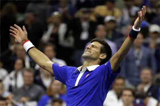 Tennis: Djokovic extends win streak, Federer falls in Paris