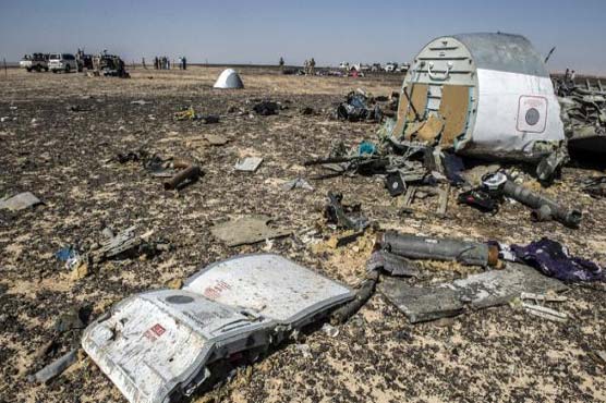 Russian plane black boxes point to 'attack', Putin halts flights