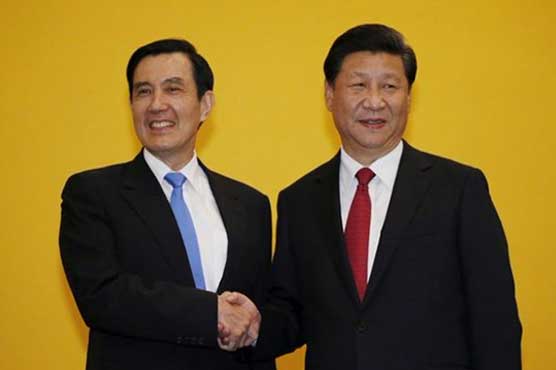 China, Taiwan leaders open summit with historic handshake