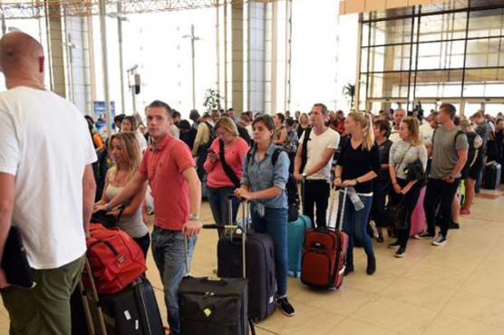 2,000 more UK travellers stuck in Egypt fly home
