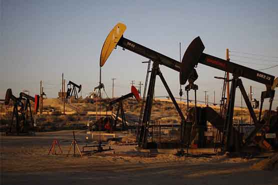 Oil bounces back but gains limited