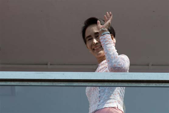 Suu Kyi party says on track to win 70% of Myanmar seats