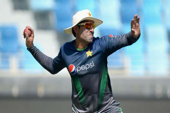 Pakistan's Misbah signs with Bangladesh domestic team