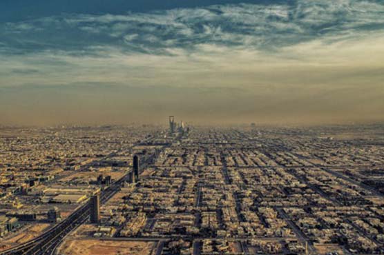 Oil giant Saudi Arabia submits carbon-curbing pledge