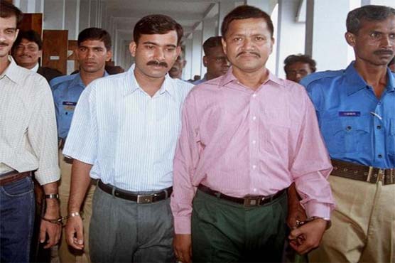 Bangladesh hands over top rebel leader to India