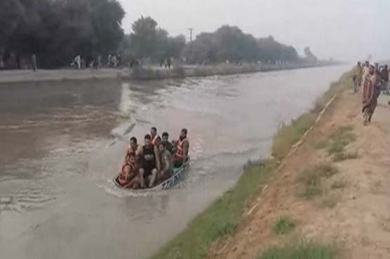 Five drowned as tractor-trolley plunges into canal in Rahim Yar Khan